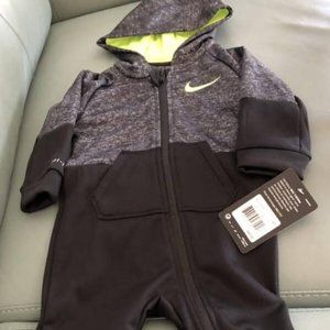 Nike Baby Jumpsuit Size 9 Mos One Piece NEW  Black/Volt Zip Up Hood